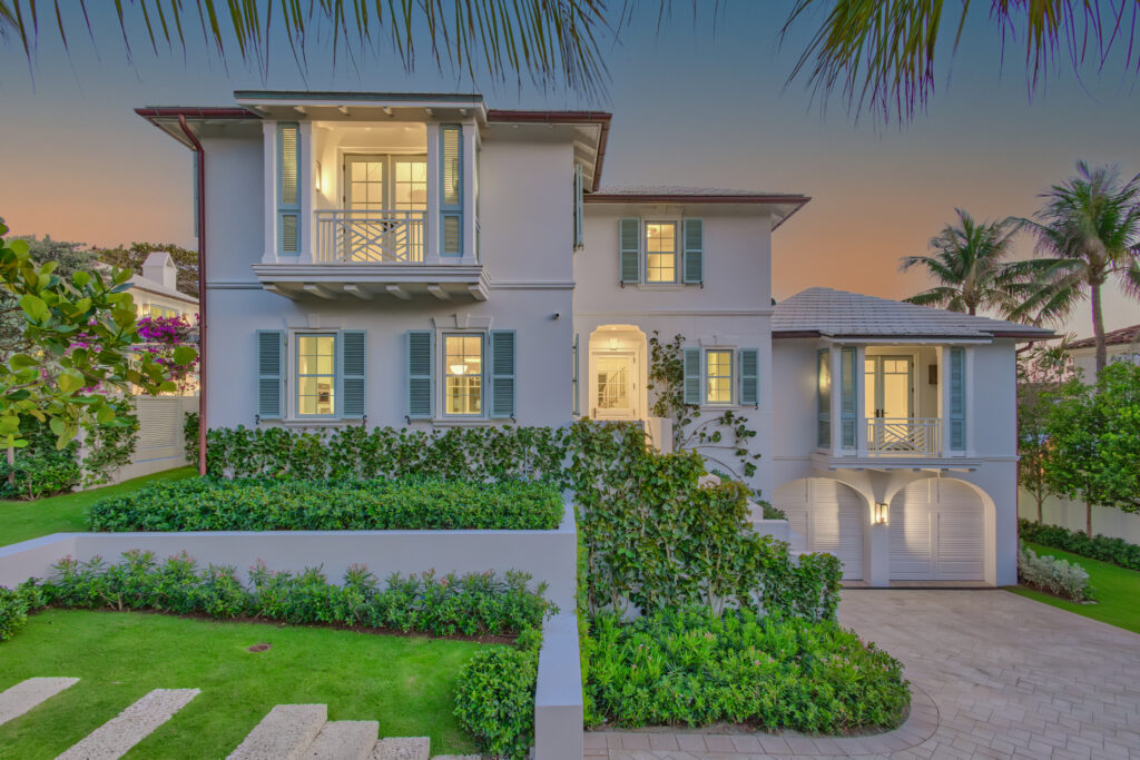 Newly Constructed Luxurious Estate